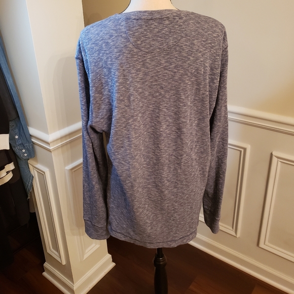 Banana Republic long sleeve thermal shirt size L - Picture 2 of 3